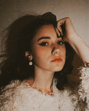 Load image into Gallery viewer, Cluster pearl hoops, gold pearl hoops, dangle, drop pearl earring, dainty huggie hoop, mini, baroque, white pearls, boho, bridal, bride, 925