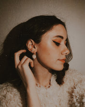 Load image into Gallery viewer, MAISIE - Dainty gold mini hoops dangling cluster pearl huggie hoop French style baroque pearl earring boho bride wedding bridesmaid vintage