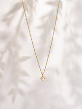 Load image into Gallery viewer, Solitaire pearl pendant, 18K gold vermeil, genuine pearls, gold filled choker, dainty pearl necklace, stacking necklace, bridal wedding gift