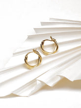 Load image into Gallery viewer, Spiral twist hoops, dainty gold hoops, interwoven, twist rope, wreath, entwine hoop earrings, rose gold, gold, silver, weave, woven, 925