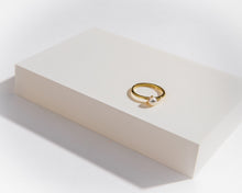 Load image into Gallery viewer, Dainty pearl ring. 18K gold vermeil, natural, solitaire pearl, minimalist ring, adjustable ring, gold filled ring, stacking ring, bridal 6