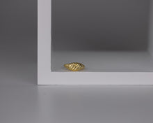 Load image into Gallery viewer, Croissant dome ring, chunky gold ring, shell spiral, fine twist, thick band, statement vintage, crescent Dôme, signet bold wreath 4 5 6 7 8
