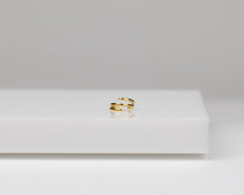 Load image into Gallery viewer, CLAW (Single Cuff) - Mini clip on three layered triple layer cuff no piercing earrings spiral tiny minimalist vintage cartilage tragus 925