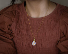 Load image into Gallery viewer, Large baroque pearl necklace, 14K gold filled, vintage style, pearl pendant, satellite, bubble chain, natural pearl, bridesmaid bridal 14KGF