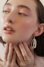 Load image into Gallery viewer, Croissant dome ring, chunky gold ring, shell spiral, fine twist, thick band, statement vintage, crescent Dôme, signet bold wreath 4 5 6 7 8