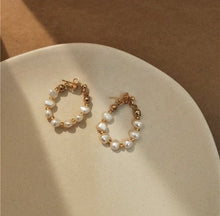 Load image into Gallery viewer, SADIE - French vintage style chain baroque pearl earrings hoop, 925 gold multi-way stud dangle earring boho bridal bridesmaid gift wedding

